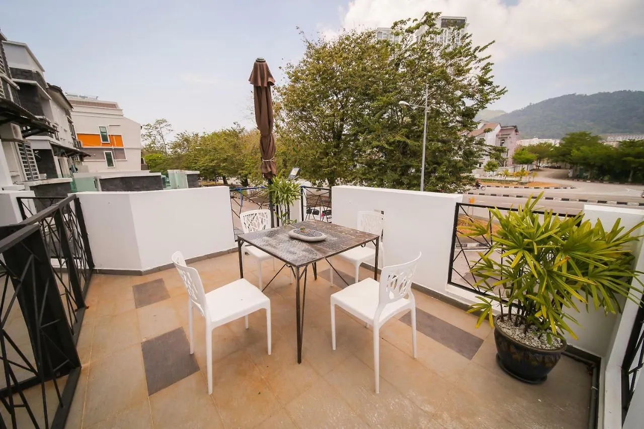 ***** Bed & Breakfast The Best Hotel In Bayan Lepas - The Lov Penang Malaysia
