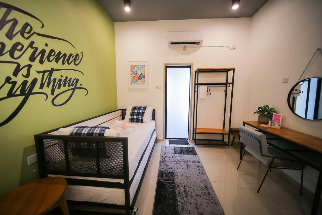 The Best Hotel In Bayan Lepas - The Lov Penang 5*,